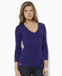 Lauren by Ralph Lauren's classic long-sleeved petite tee is cut from the softest cotton jersey and finished with a V-neckline for relaxed style.