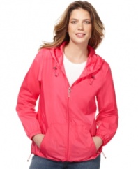 A light-as-air petite raincoat is a springtime essential from Style&co. Sport. Available in punchy colors, it adds a cheerful touch to stormy days!