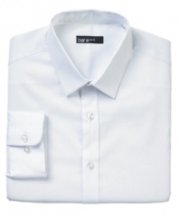 Give your workweek look a lift with the sophisticated style and modern fit of this sharp Bar III dress shirt.