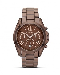 Tap this season's tonal watch trend with this espresso bracelet style from MICHAEL Michael Kors. It's chronograph movement is ever-practical while roman numeral indexes give this piece a distinctive stamp.