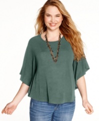 Basic but never boring, ING's essential plus size top makes a great starting point to any outfit!