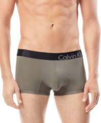 Maximal protection and comfort for your most important areas. These boxer briefs from Calvin Klein are the pinnacle of style and comfort.