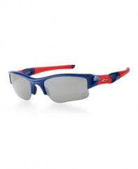 Step up to the plate and perform in these Chicago Cubs edition Flak Jacket sunglasses. These special edition sunglasses sport the Cubs' colors along with the team logo etched in the lower corner of the left lens. These one-of-a-kind sunglasses come with Black Iridium ® lens coating that balances light in bright sun, so nothing gets lost when you're playing with a high sky in the outfield. At home plate, you'll have the unbeatable clarity of High Definition Optics® (HDO®) matched with a permanent Hydrophobic™ lens coating, a smudge-resistant barrier that repels sweat, skin oils and even dust. The XLJ lens shape extends coverage at the sides, and patented XYZ Optics® maximizes peripheral vision.