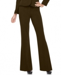 A must-have for your work wardrobe, AGB's petite suit pants feature a wide leg silhouette with a hint of flattering stretch.