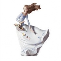 Lladr? Petals On The Wind Figurine by Lladro USA